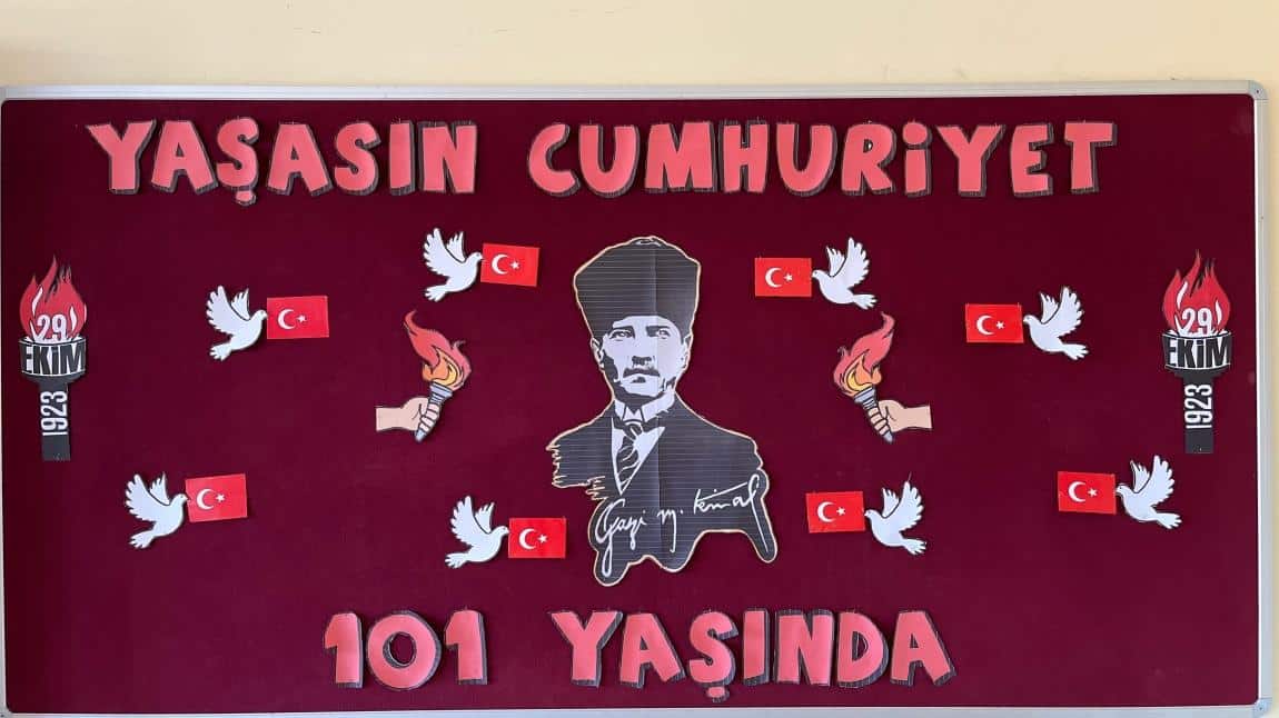 Cumhuriyetimizin 101.Yılı Coşkuyla Kutlandı